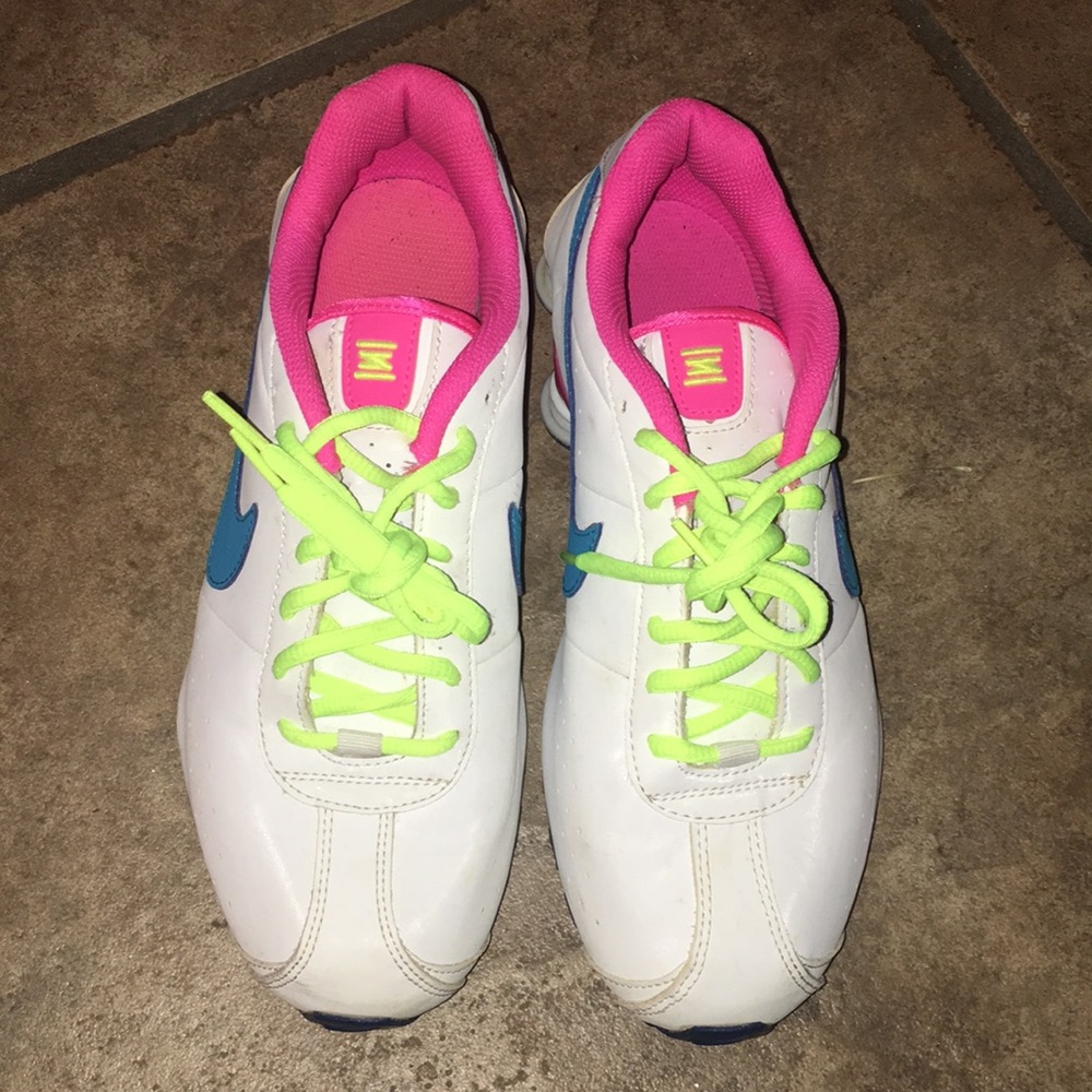 Neon Nike shox
